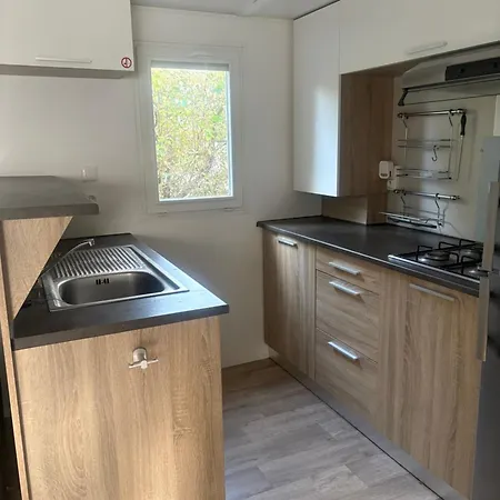 Mobilhome 5 Personnes 营地